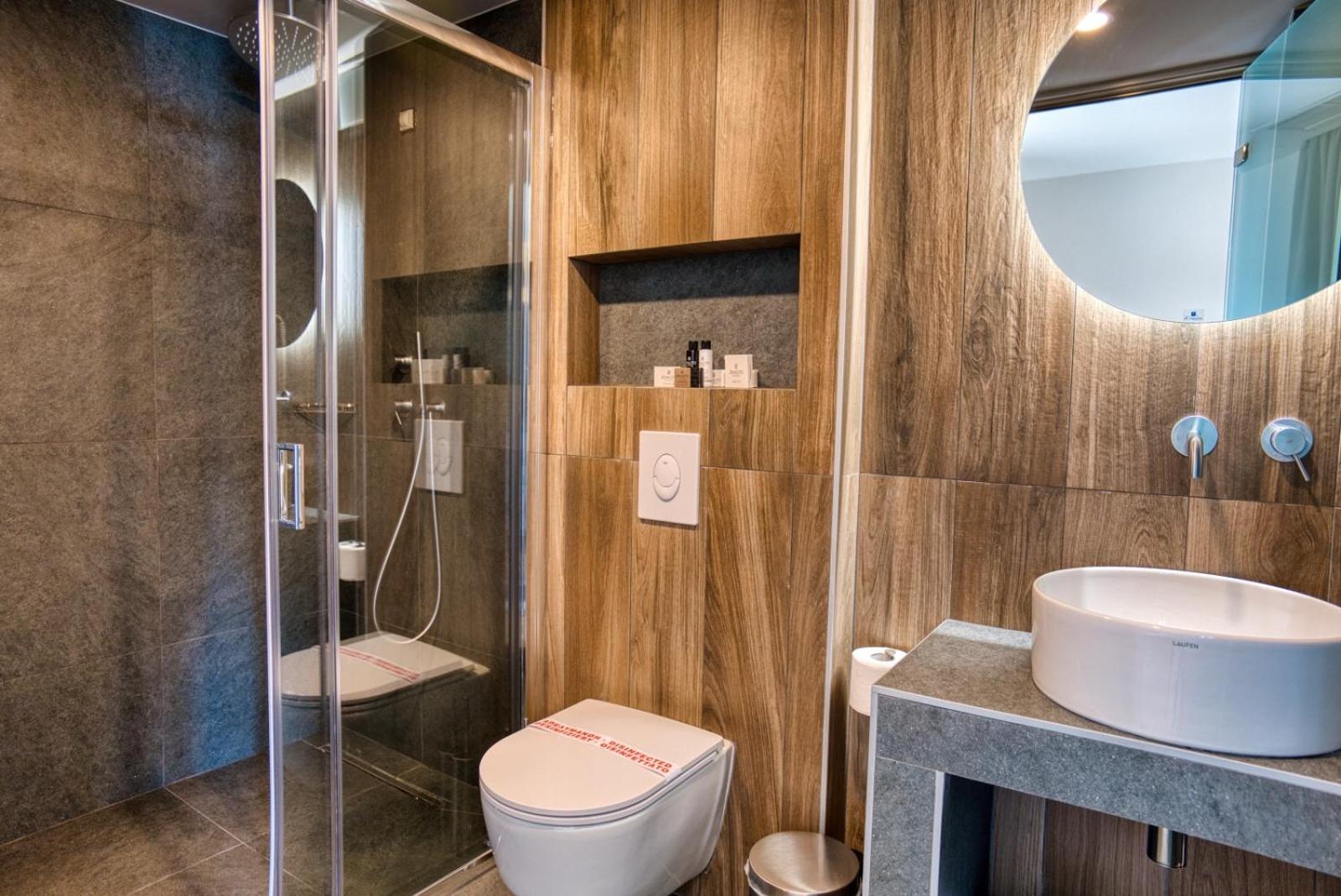 Wellnest Hotel Athènes Extérieur photo