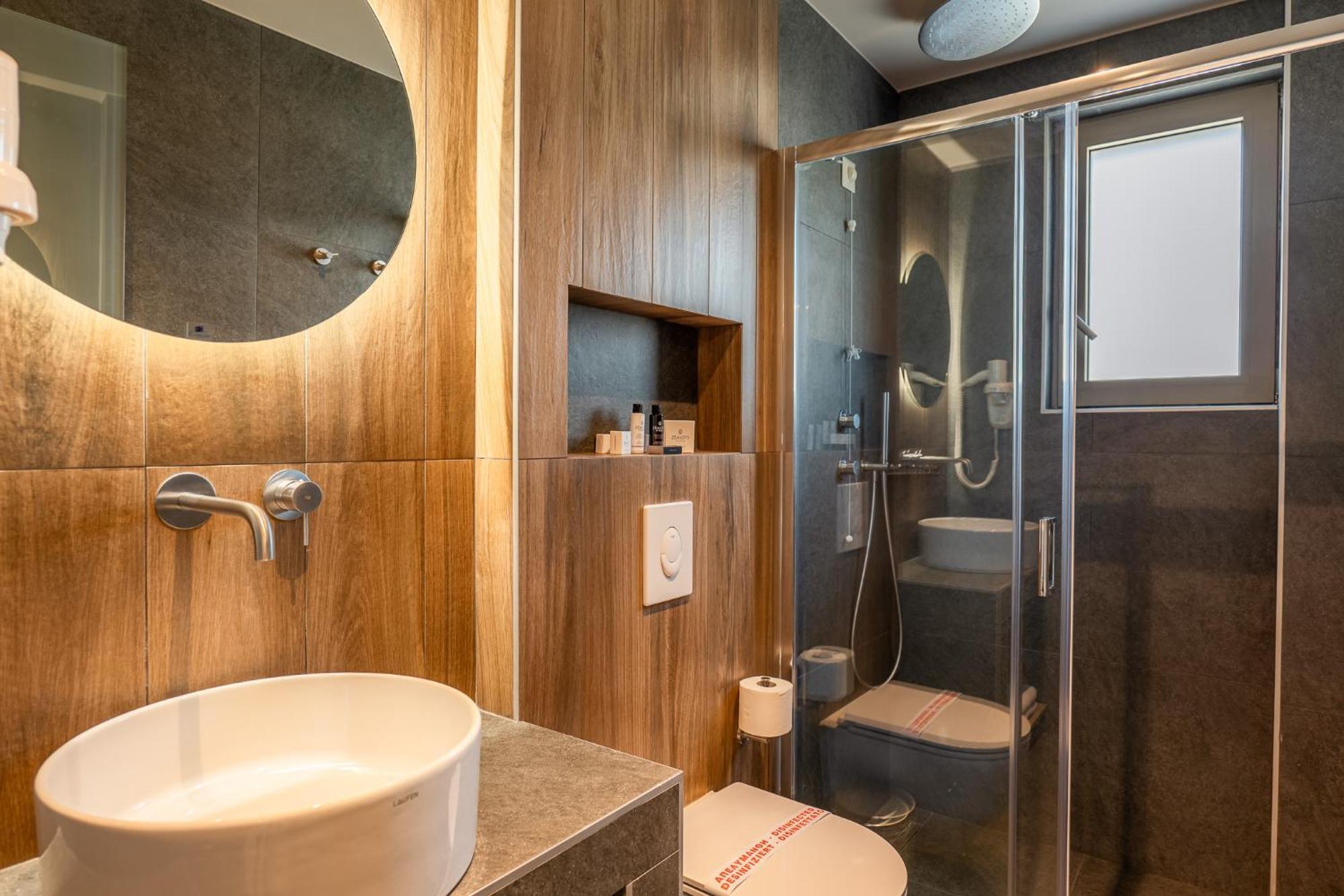 Wellnest Hotel Athènes Extérieur photo